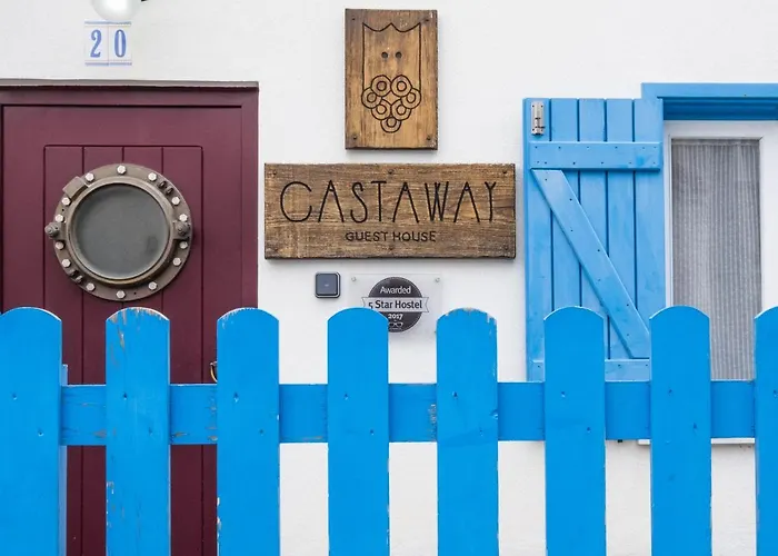 Castaway Хостел Балеал