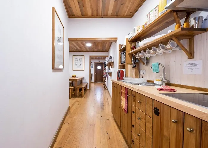 Castaway Хостел *